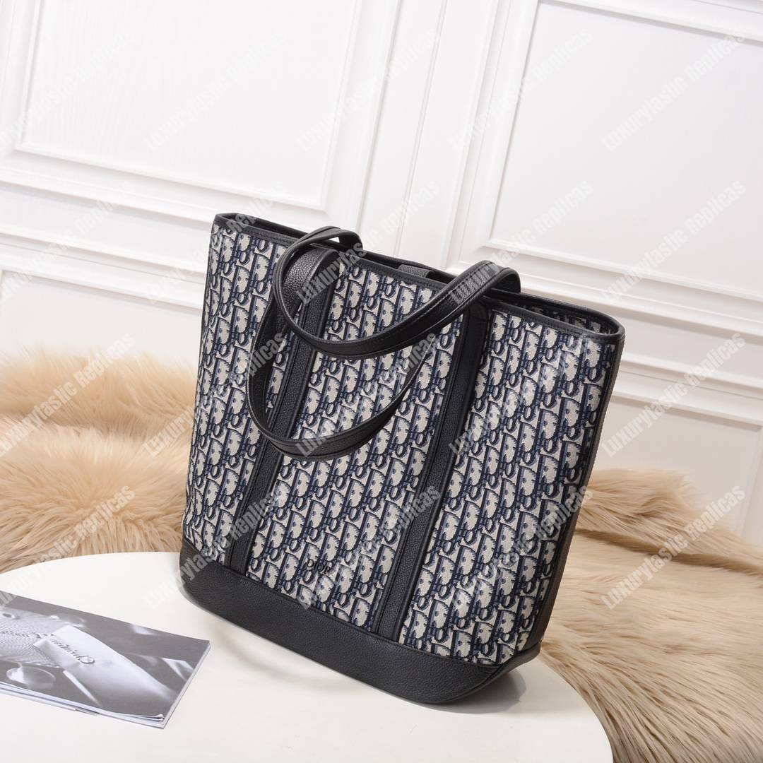 D*or oblique tote