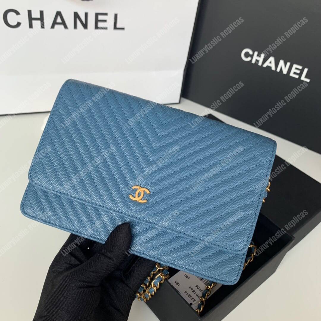 Ch*el wallet on chain airforce blue