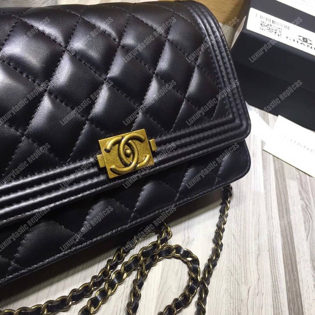 Ch*el le boy wallet on chain – woc black quilted lambskin gold-toned