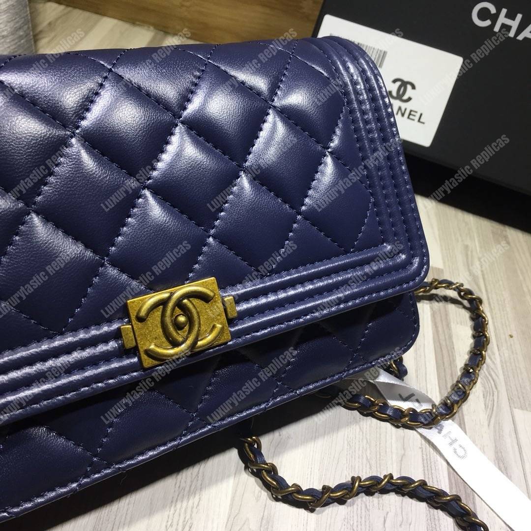 Ch*el le boy wallet on chain – woc dark blue quilted lambskin gold-toned