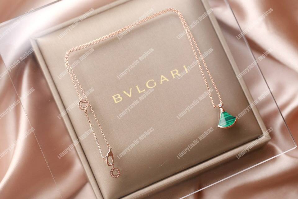 B*l*ai divas’ dream necklace rose gold