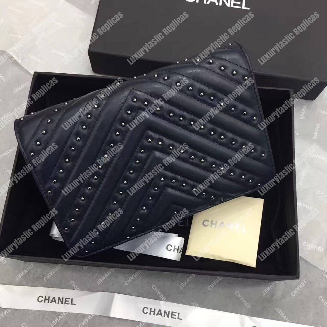 Ch*el reissue 2.55 wallet on chain – woc chevron studded lambskin dark blue silver-toned