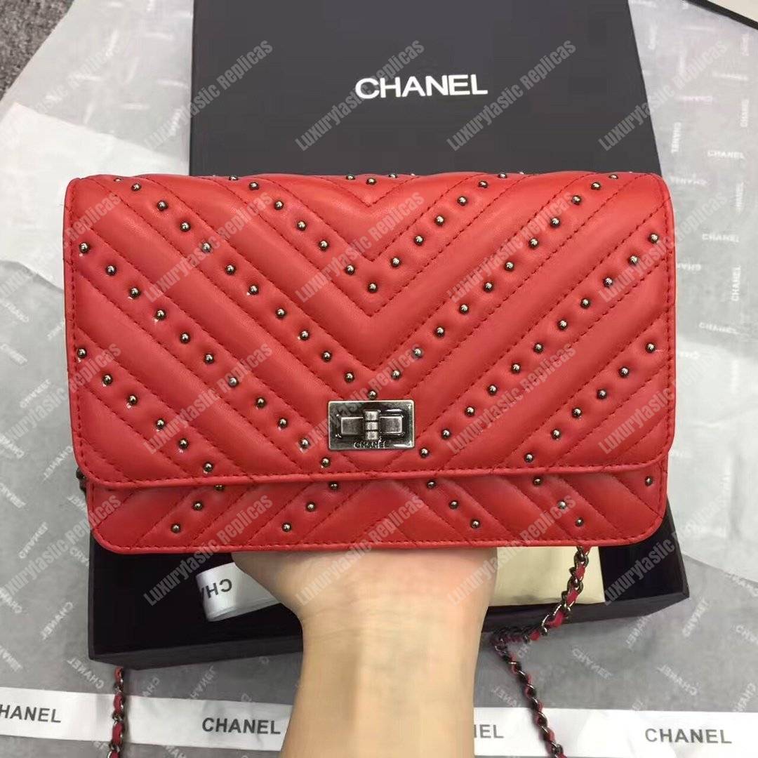 Ch*el reissue 2.55 wallet on chain – woc chevron studded lambskin red silver-toned