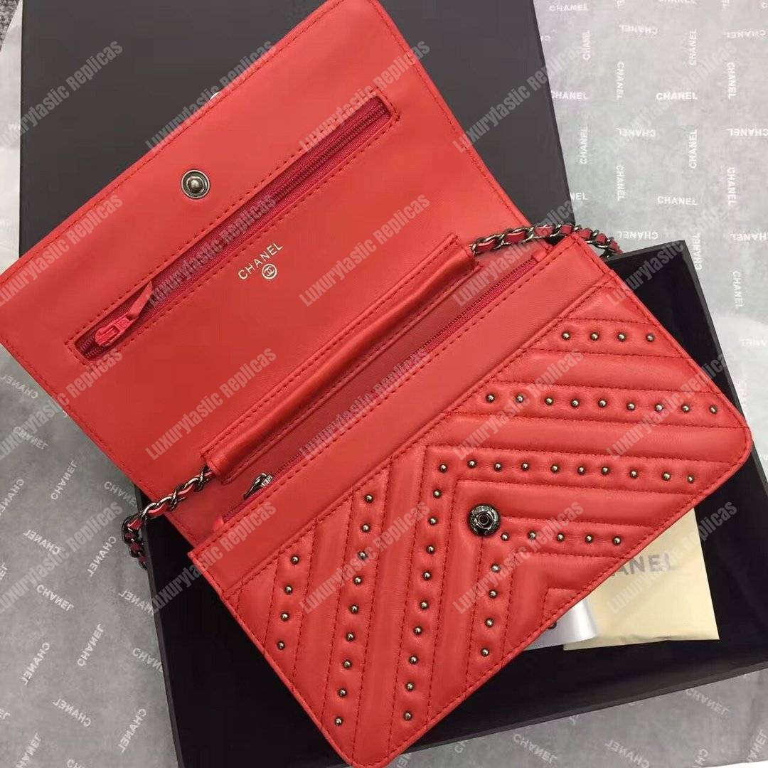Ch*el reissue 2.55 wallet on chain – woc chevron studded lambskin red silver-toned