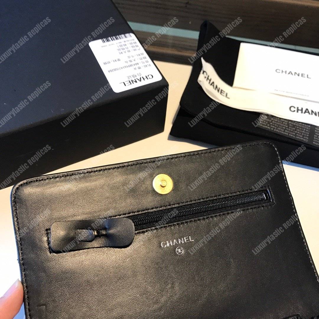 Ch*el wallet on chain – woc aged & smooth calfskin black