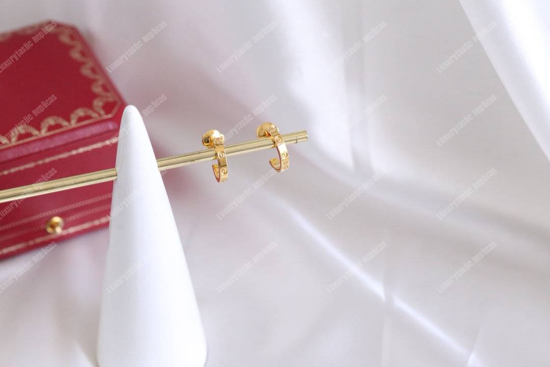 Cartier Love Earrings Replica