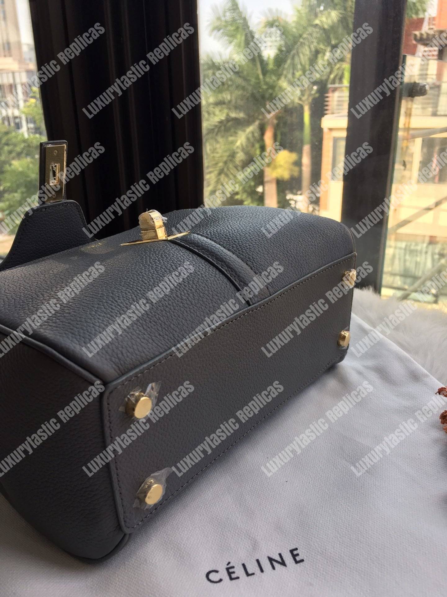 Ce**e small 16 bag in grained calfskin medium grey