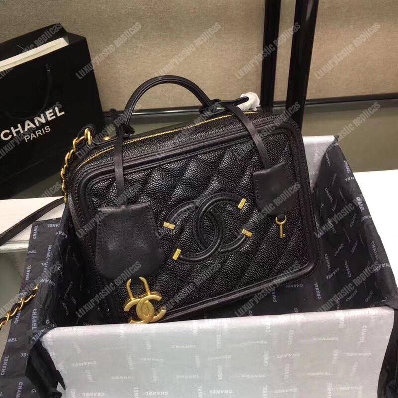 Ch*el medium vanity case black