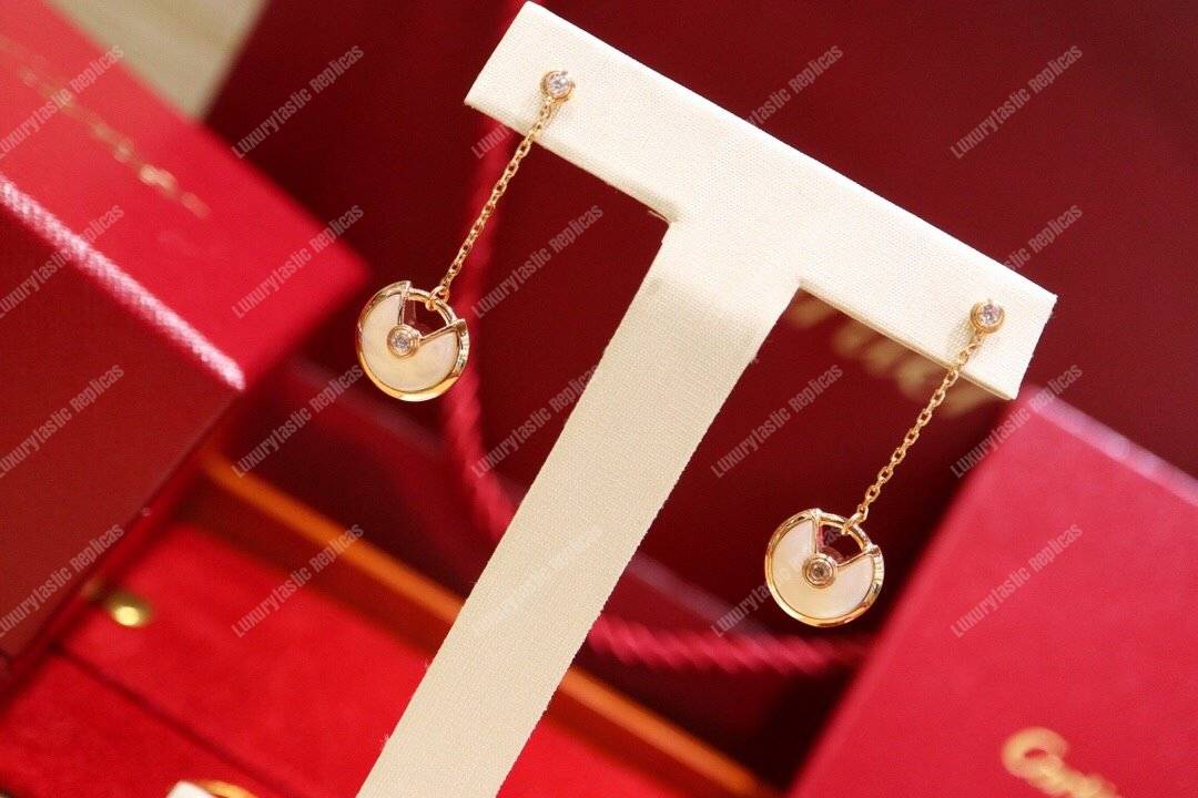 Cartier Amulette De Dangle Earrings Gold