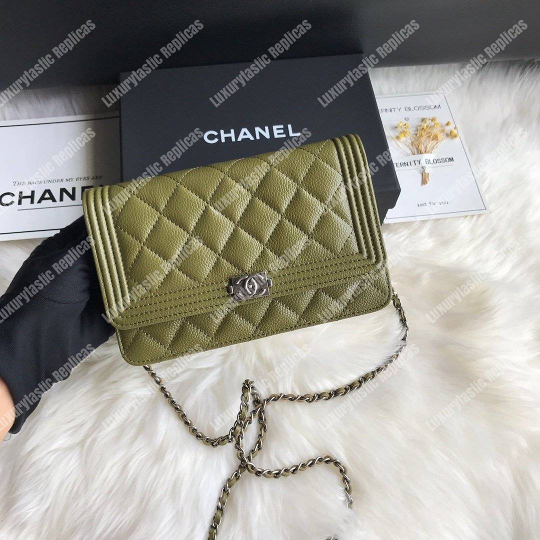 Ch*el le boy wallet on chain – woc khaki caviar silver-toned