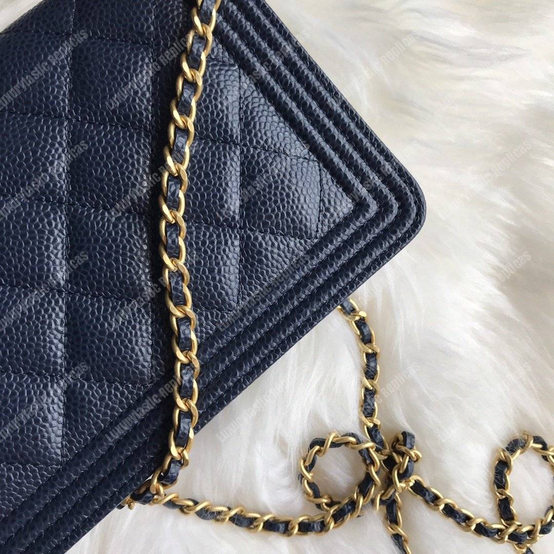 Ch*el le boy wallet on chain – woc dark blue caviar gold-toned