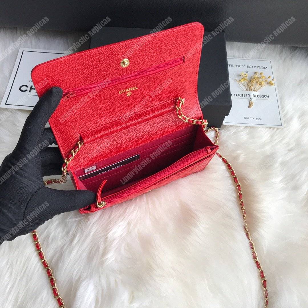 Ch*el le boy wallet on chain – woc red caviar gold-toned