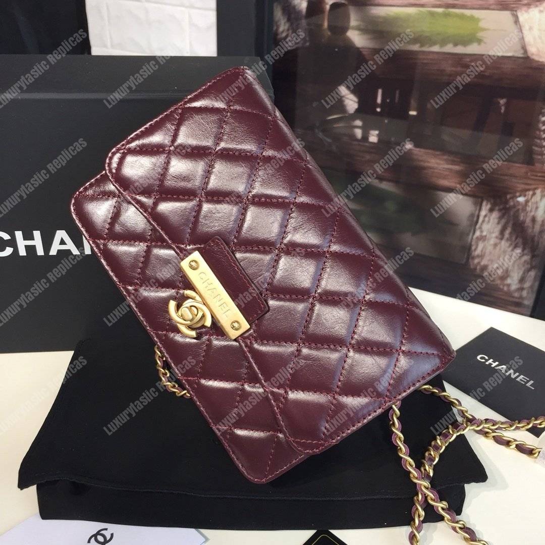 Ch*el wallet on chain – woc golden class calfskin burgundy