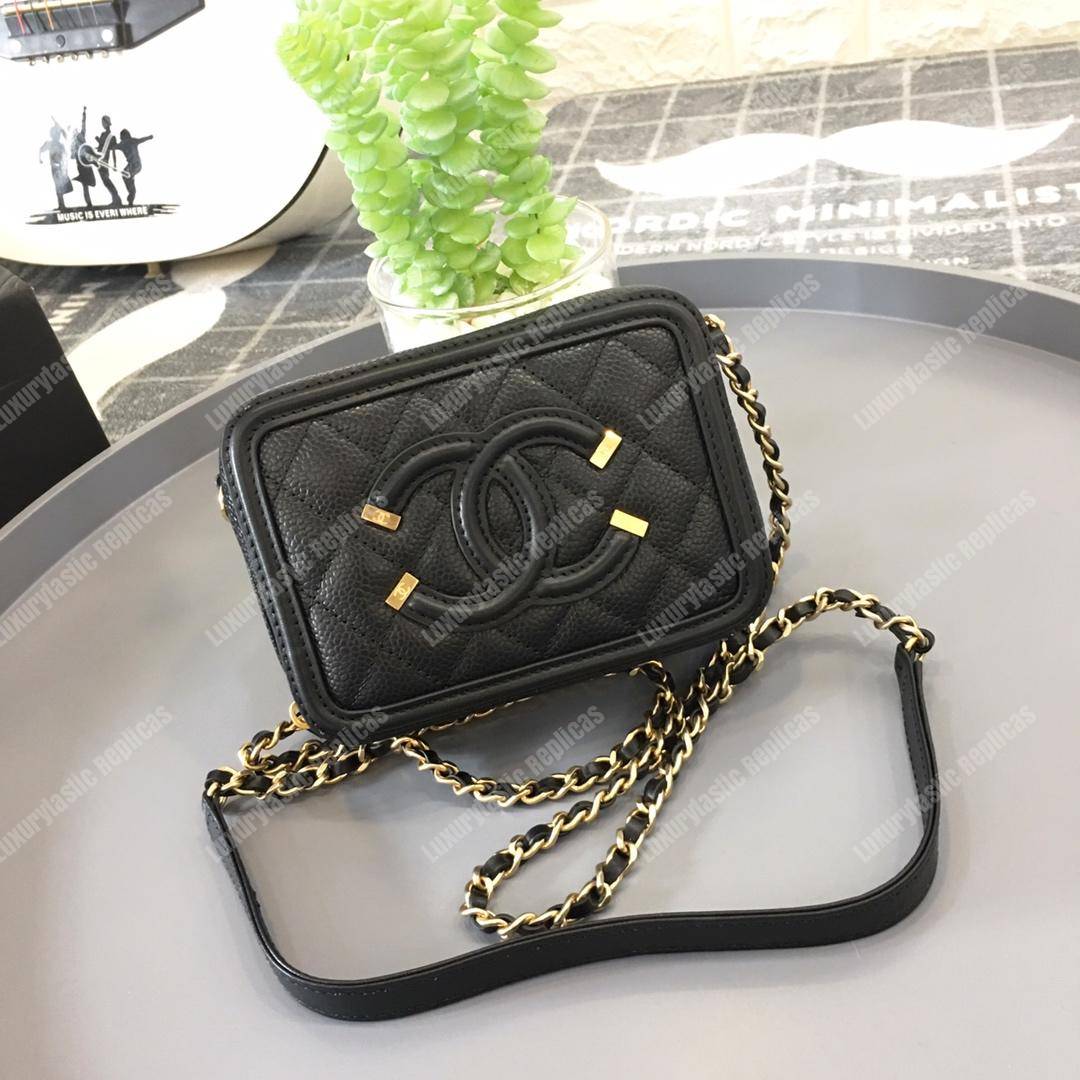 Ch*el small vanity case black