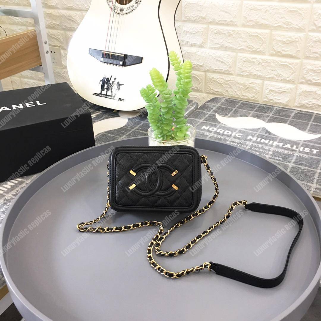 Ch*el small vanity case black