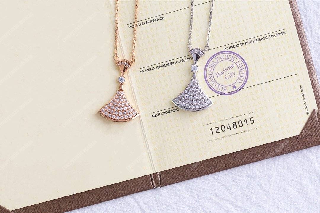 B*l*ai divas’ dream necklace with diamond pendant
