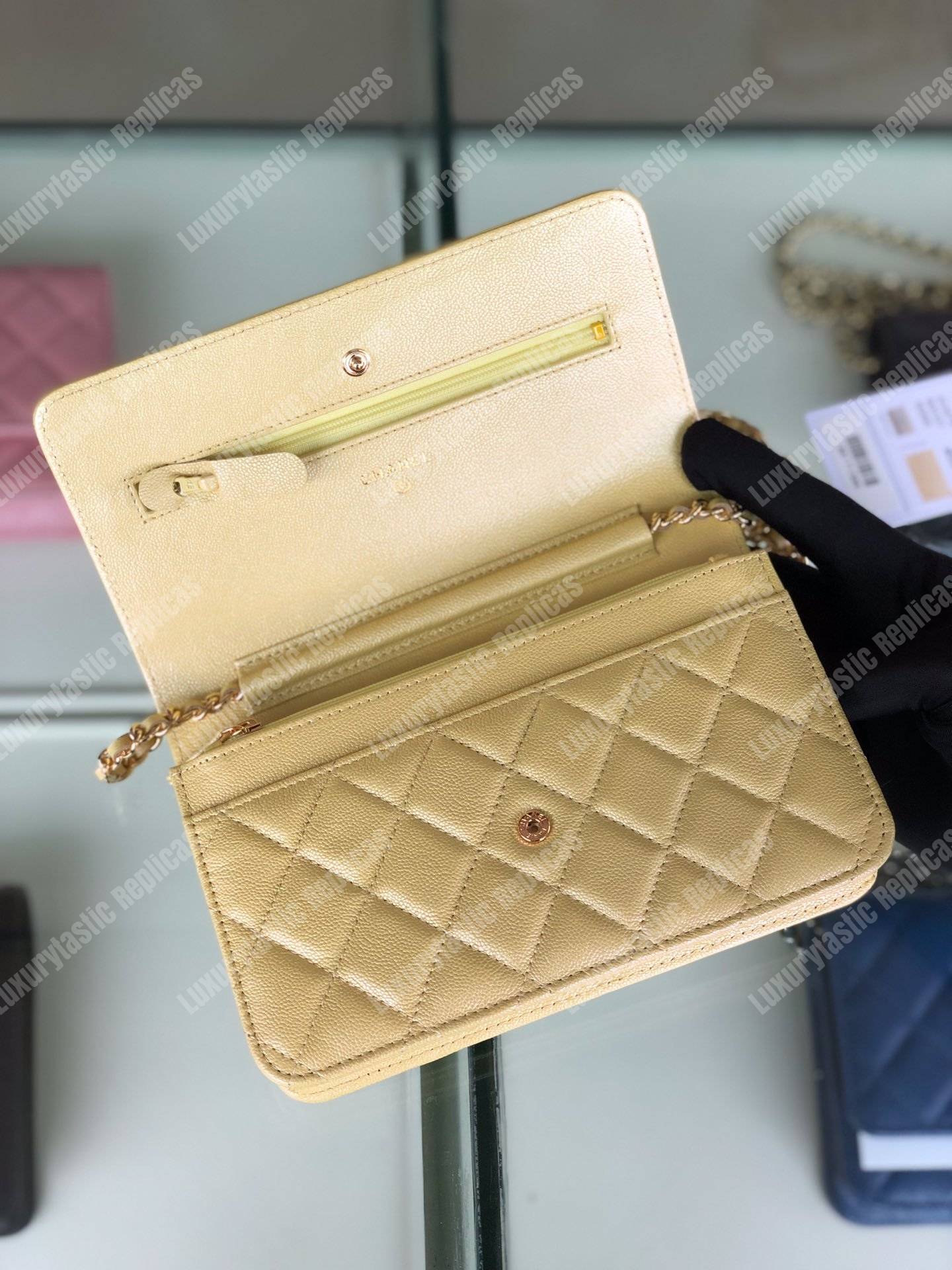 Ch*el wallet on chain – woc classic caviar gold-toned metal light yellow