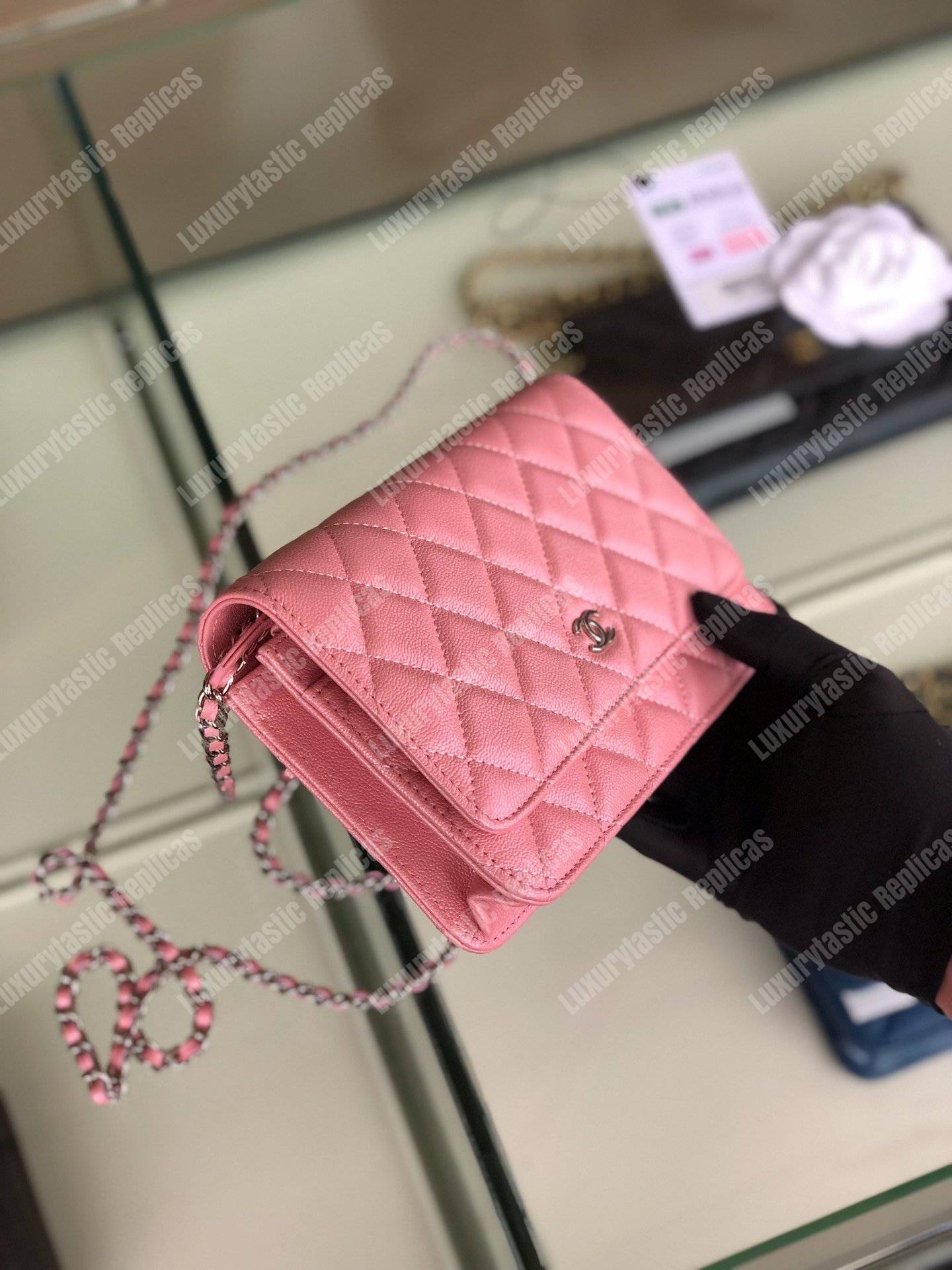 Ch*el wallet on chain – woc classic caviar silver-toned metal pink