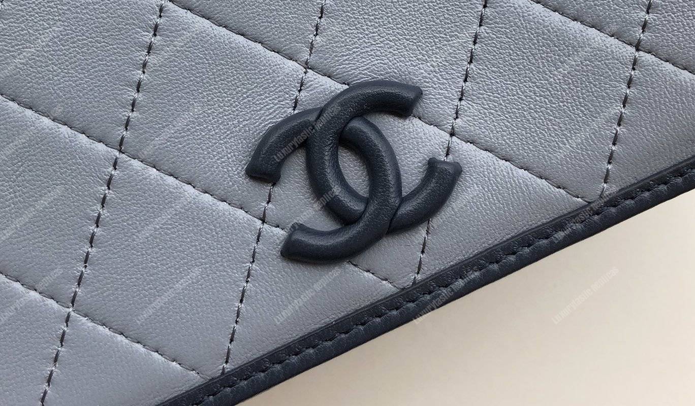 Ch*el wallet on chain – woc color pop cc lambskin light blue