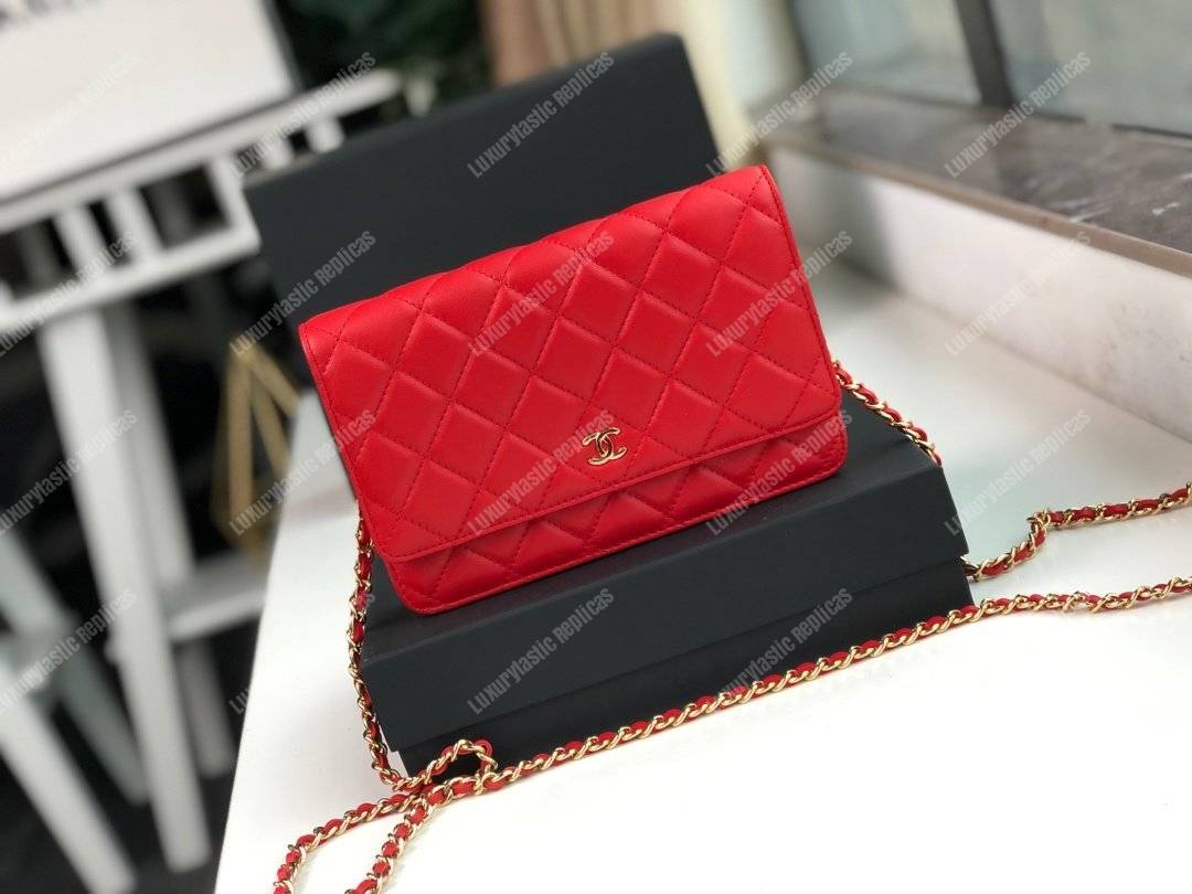 Ch*el wallet on chain – woc quilted lambskin red gold-toned