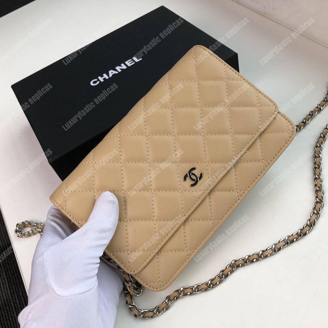 Ch*el wallet on chain – woc quilted lambskin beige silver-toned
