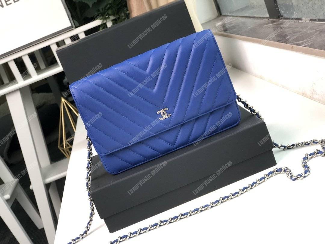 Ch*el wallet on chain – woc chevron lambskin blue silver-toned