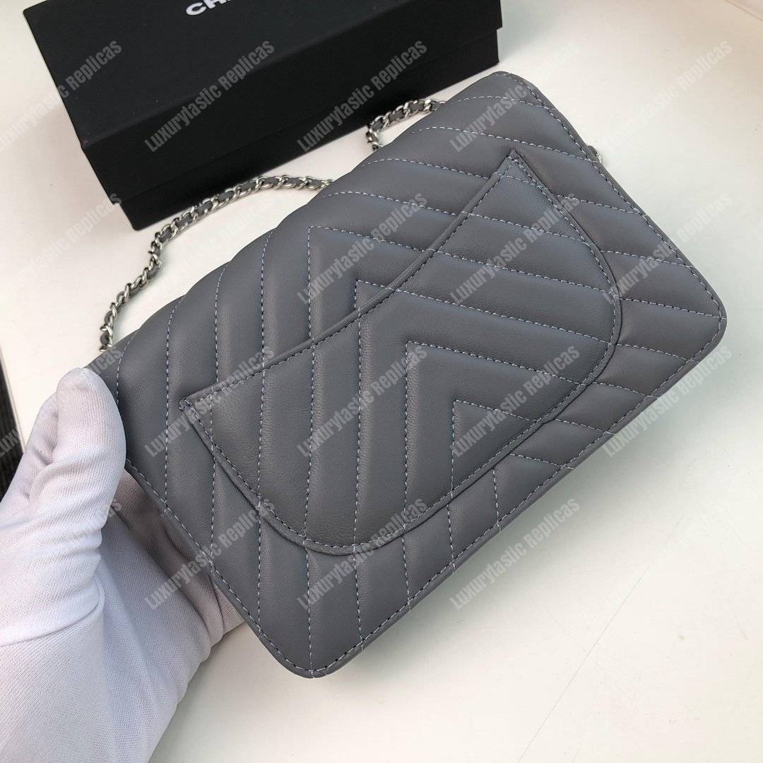 Ch*el wallet on chain – woc chevron lambskin grey silver-toned