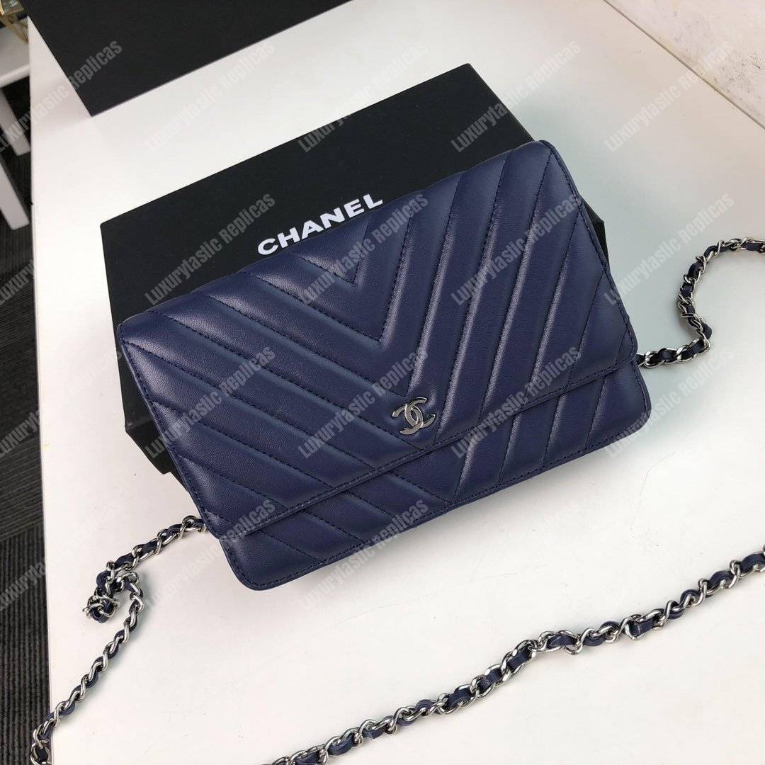 Ch*el wallet on chain – woc chevron lambskin dark blue silver-toned