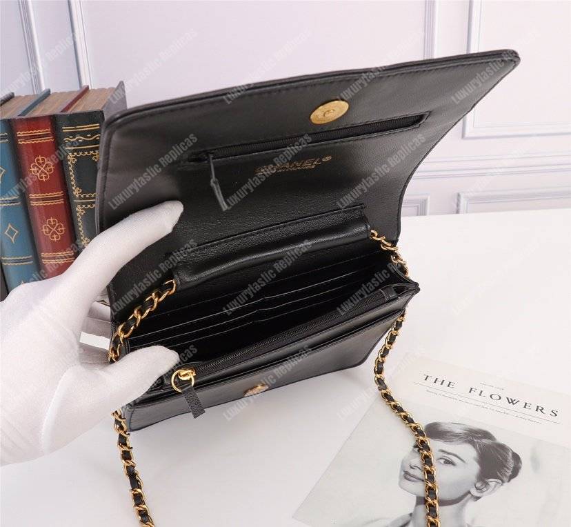 Ch*el gabrielle wallet on chain – woc crocodile embossed leather black