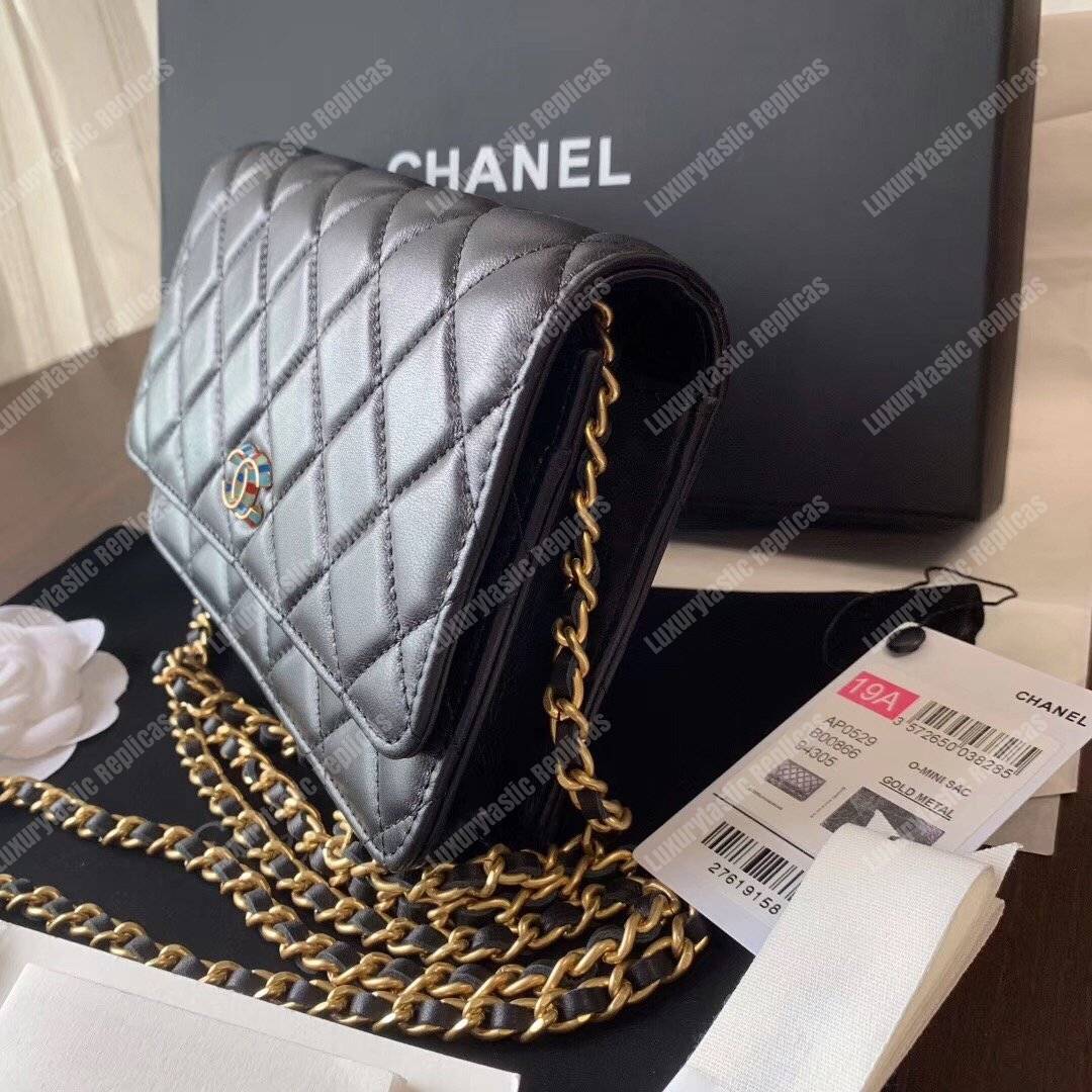 Ch*el wallet on chain – woc lambskin gold-toned metal black