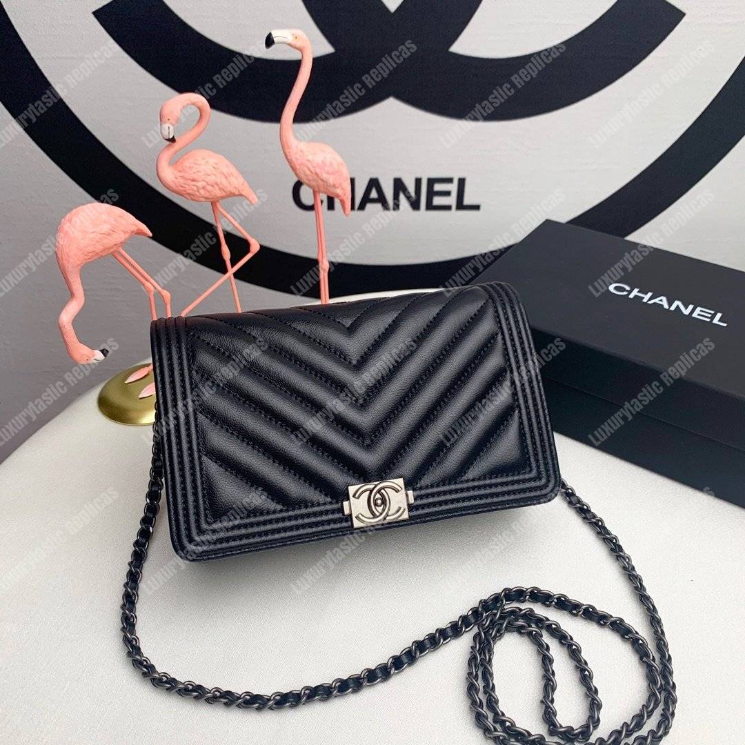 Ch*el le boy wallet on chain – woc black chevron lambskin