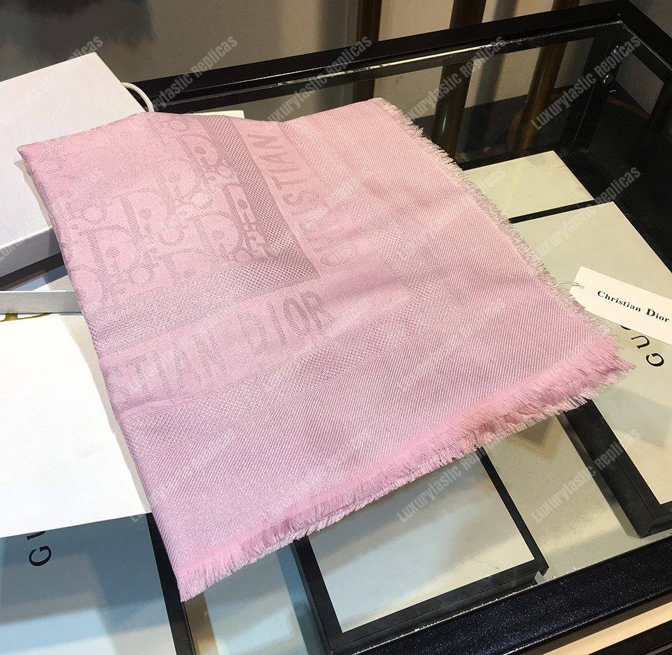 CD Oblique 140 Stole Pink