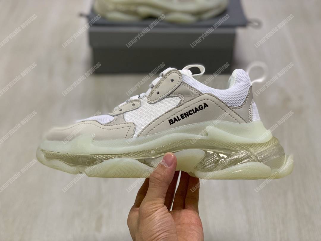 Ba*len*cia*ga triple s clear sole white
