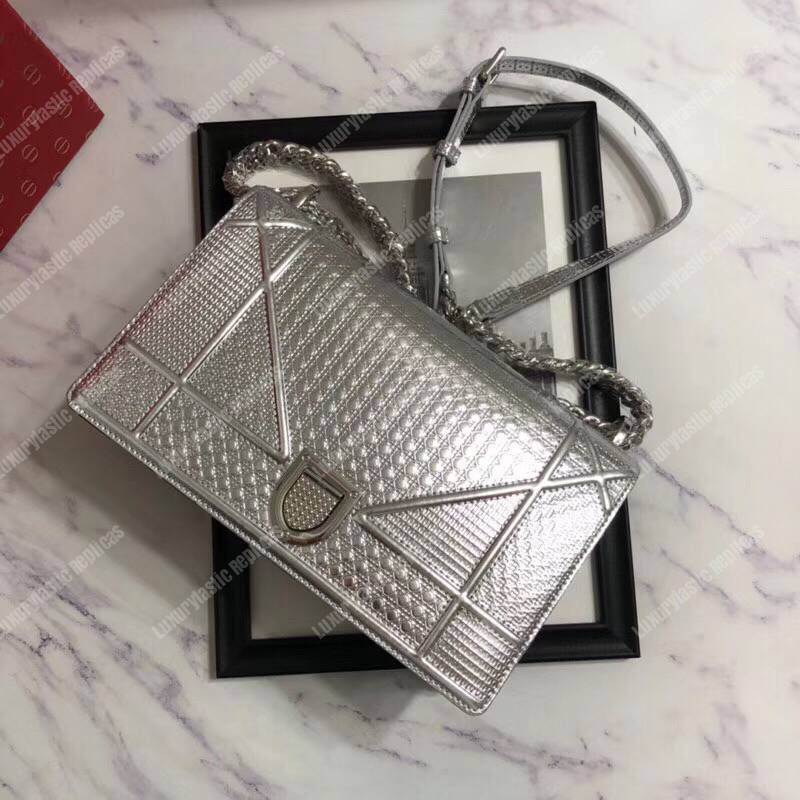D*orama silver-toned metallic calfskin flap bag