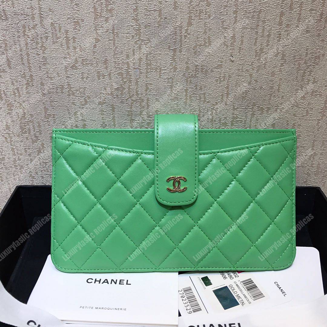 Ch*el classic pouch lambskin leather green