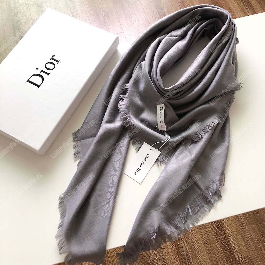 CD Grey Oblique 140 Stole
