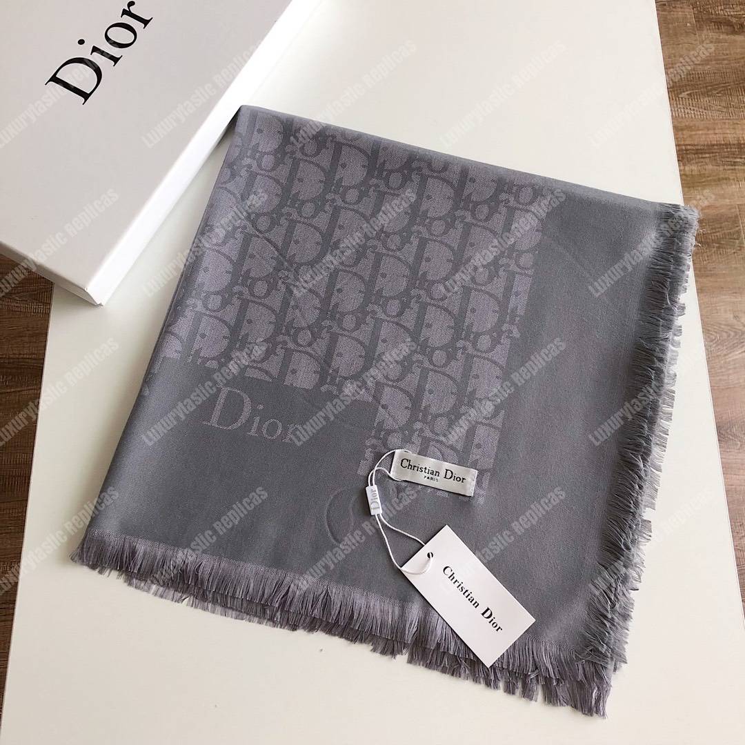 CD Grey Oblique 140 Stole