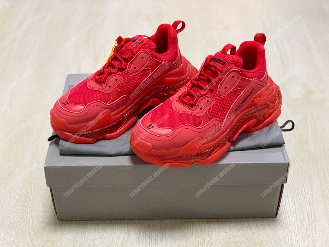 Ba*len*cia*ga triple s clear sole red