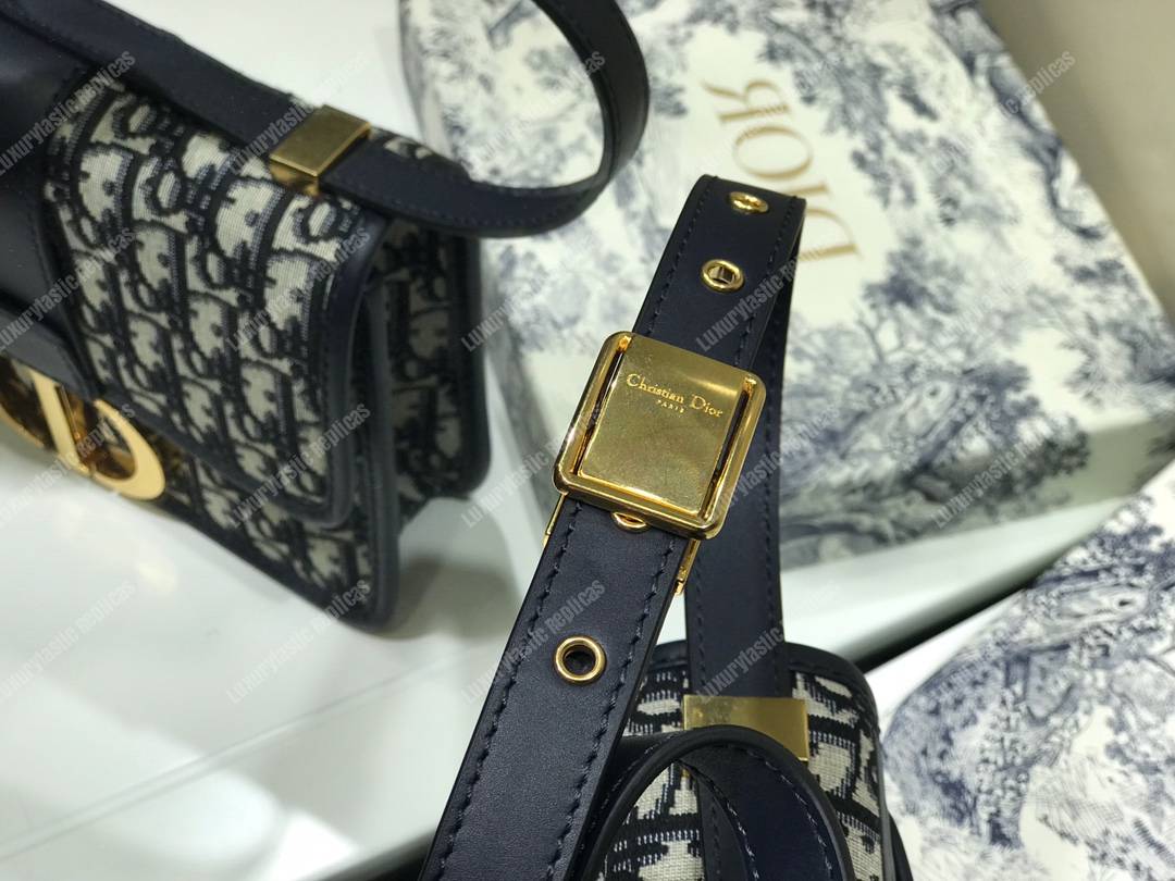 30 montaigne D*or oblique flap bag blue