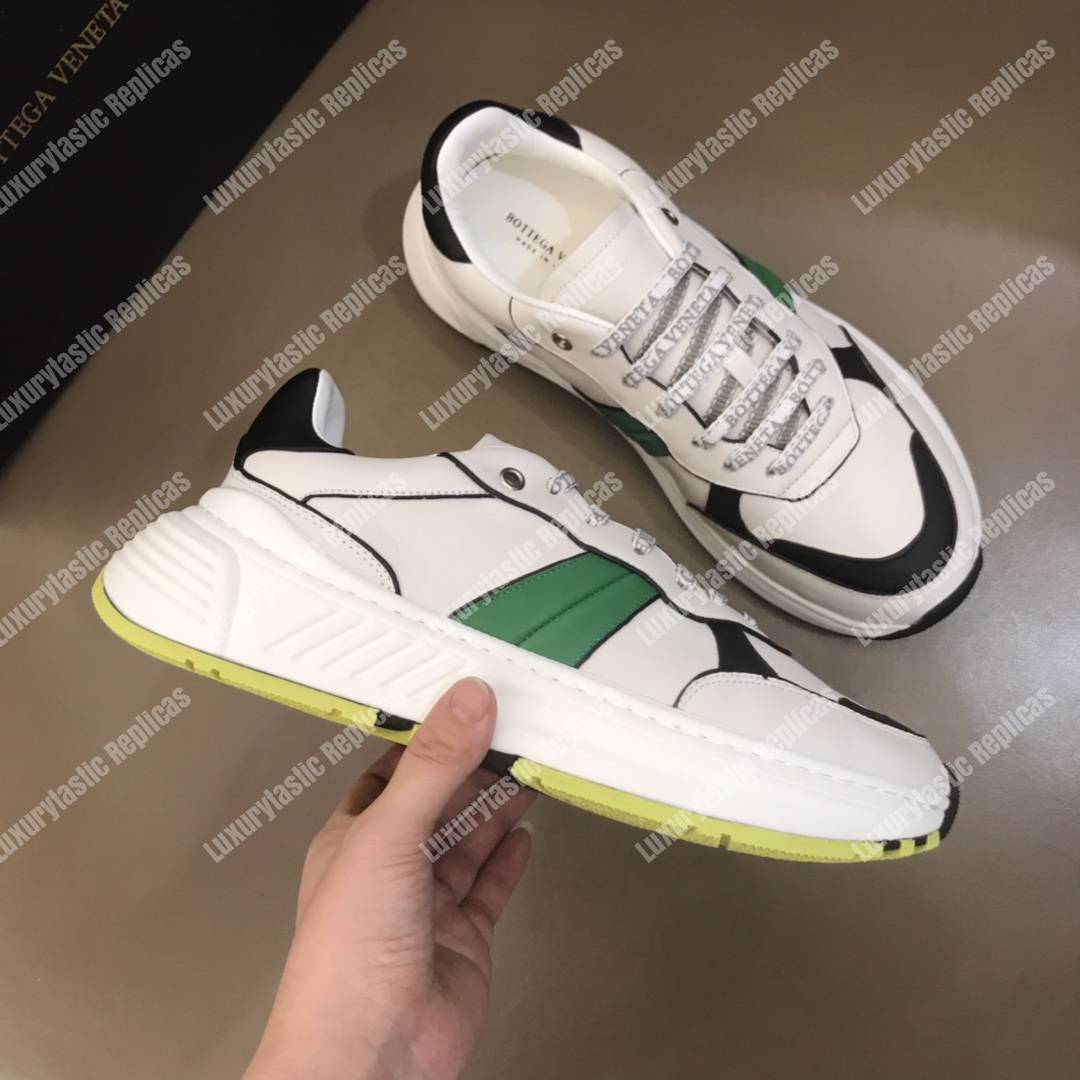 bo*te*ga Ve*ne*ta speedster sneaker apple green
