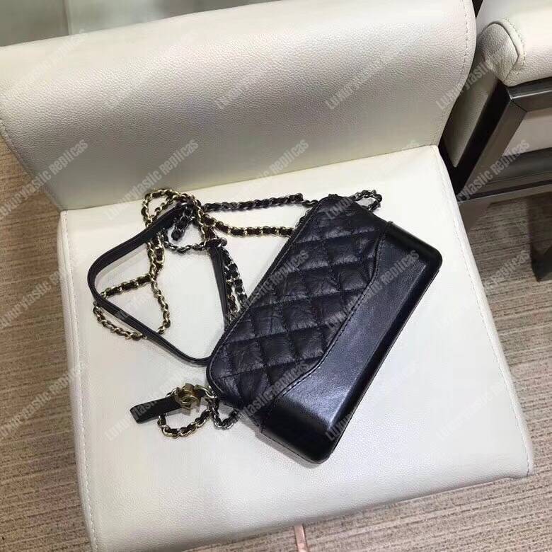 Ch*el clutch with chain black