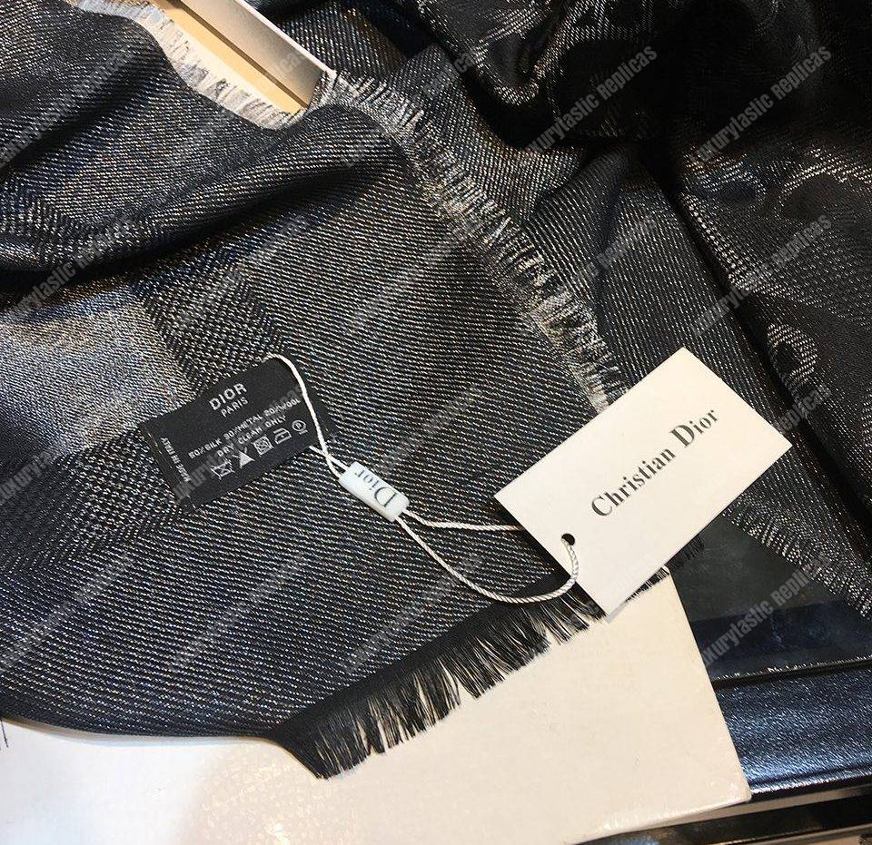 CD Oblique 140 Stole Black