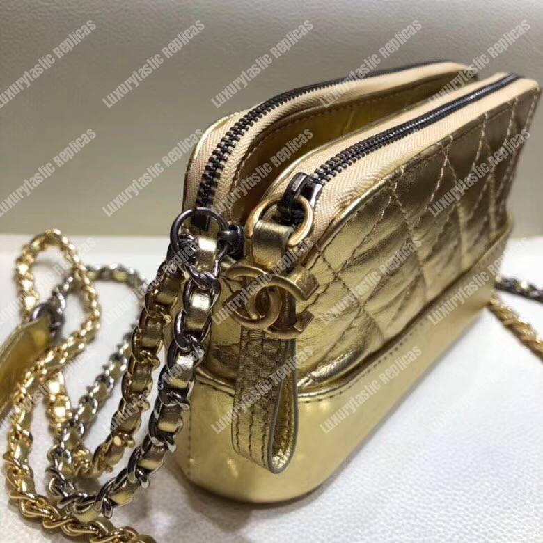 Ch*el clutch with chain diamond metallic
