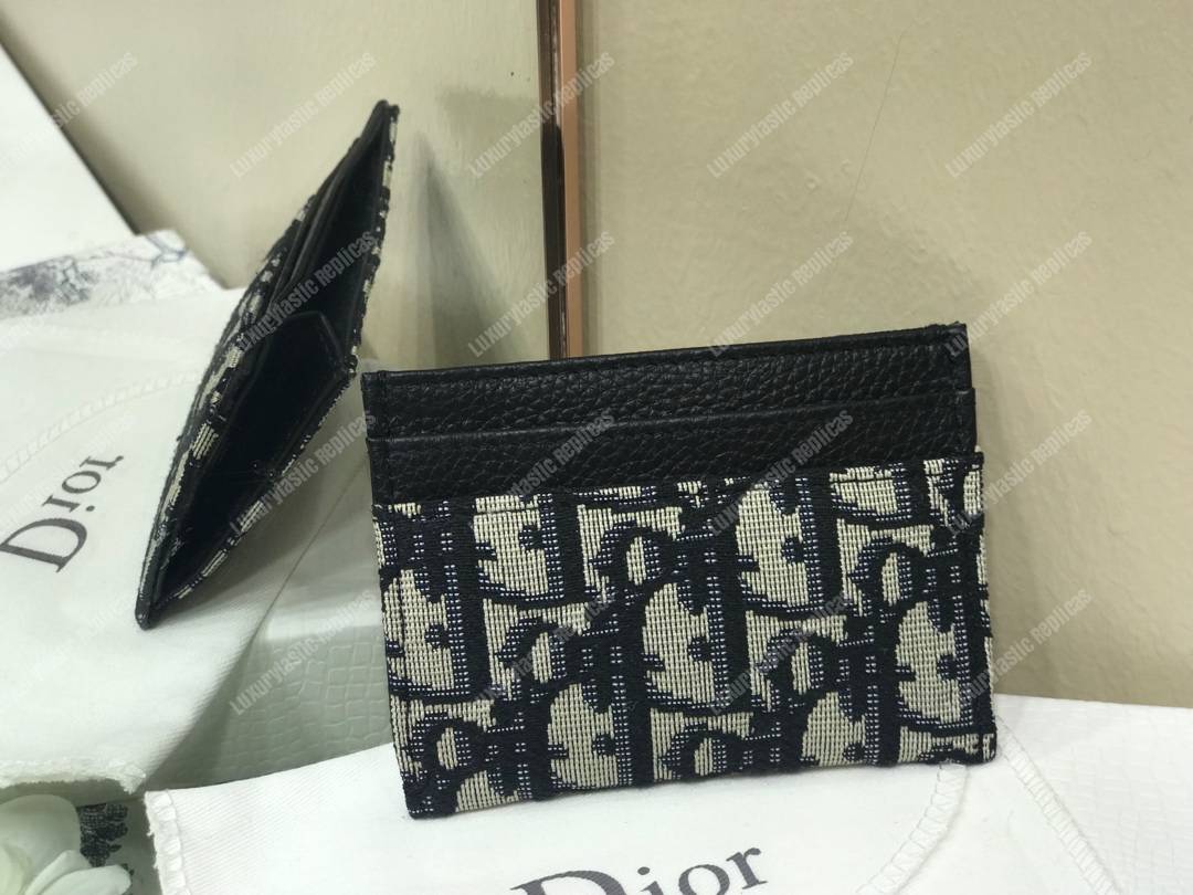 D*or oblique card holder