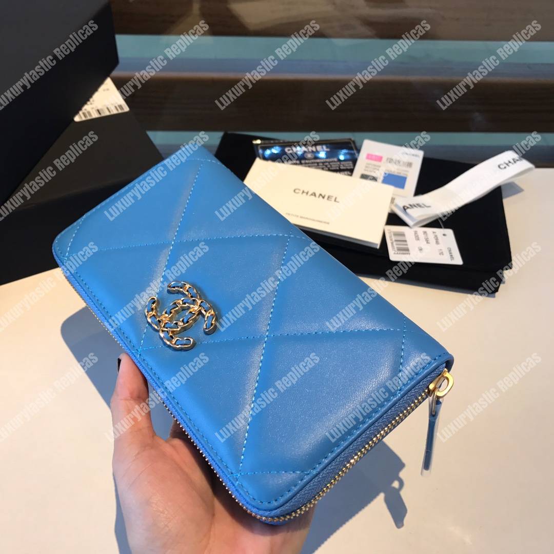Ch*el 19 long zipped wallet sky blue