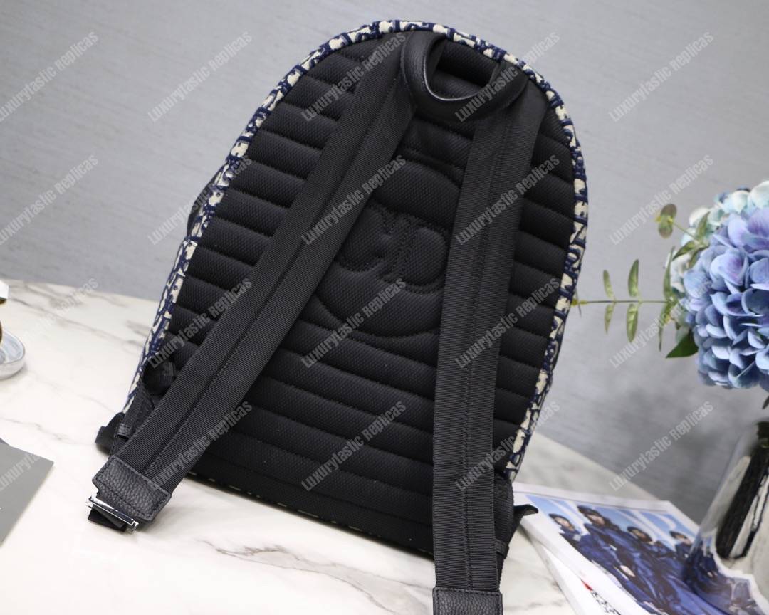 D*or oblique backpack