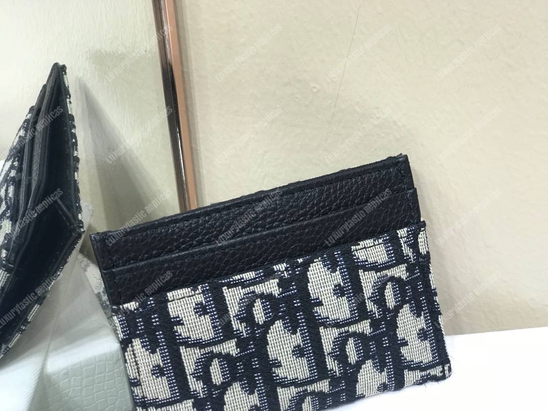 D*or oblique card holder