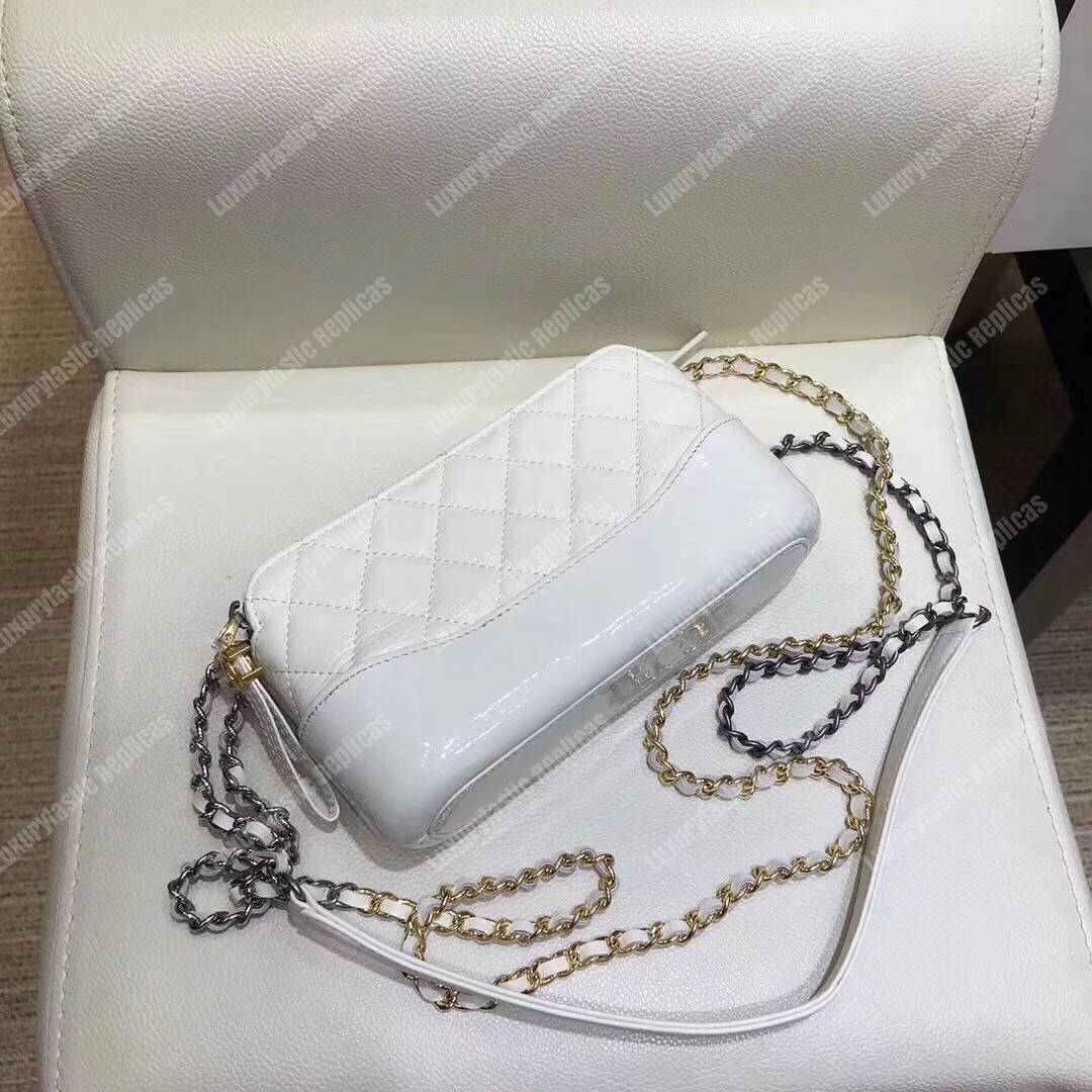 Ch*el clutch with chain white