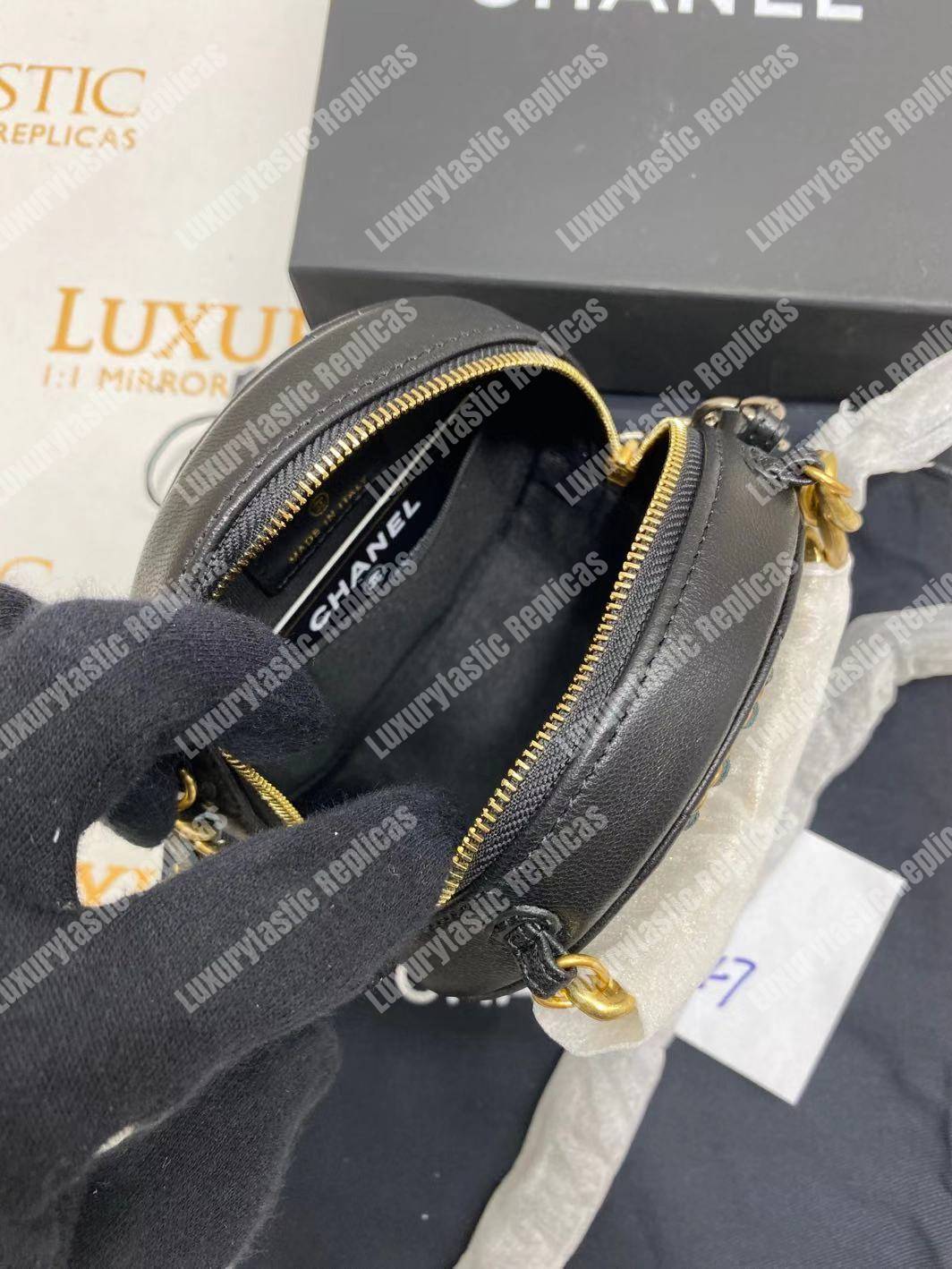 Ch*el 19 clutch with chain black