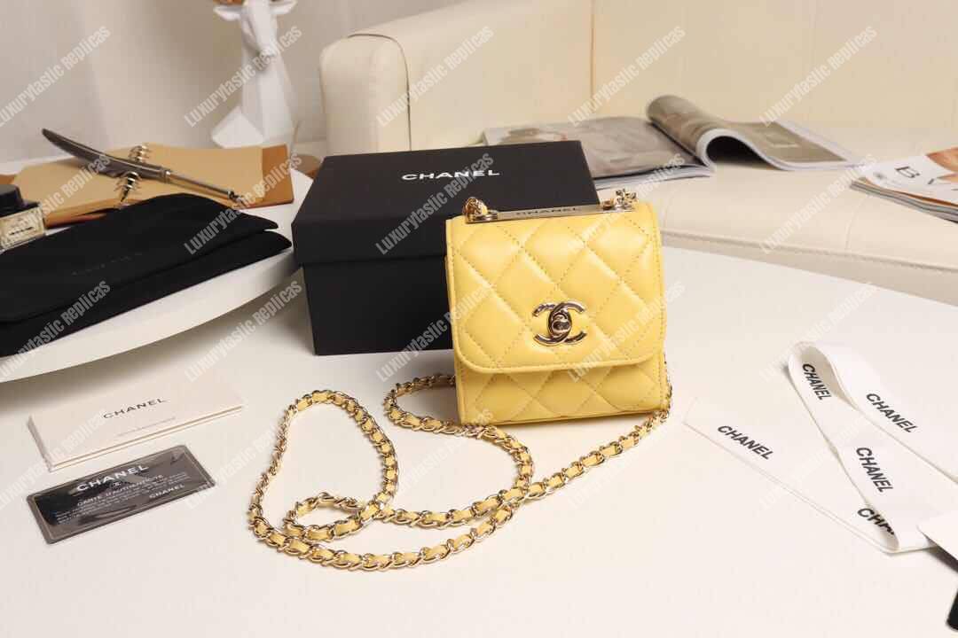 Ch*el clutch with chain yellow